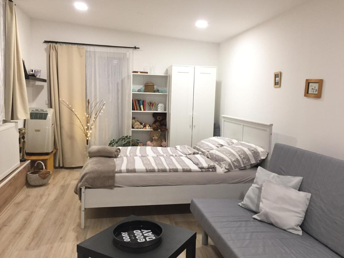 Piknik Studio Fertőrákos Екстериор снимка
